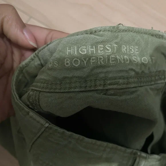 American Eagle Outfitters Green Women's Shorts - Picture 3 of 4